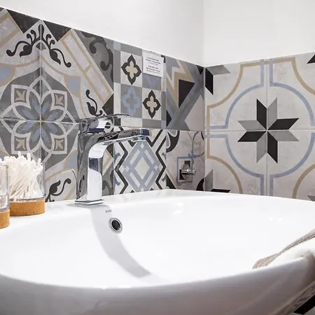 Apartment Nuovissimo Per 4 Ospiti + Wi-fi *